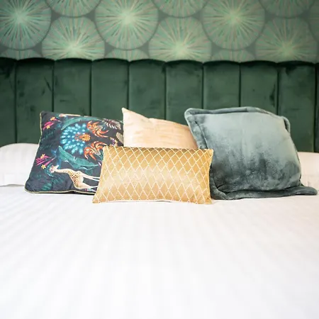 Vicheia - 24 * וישי